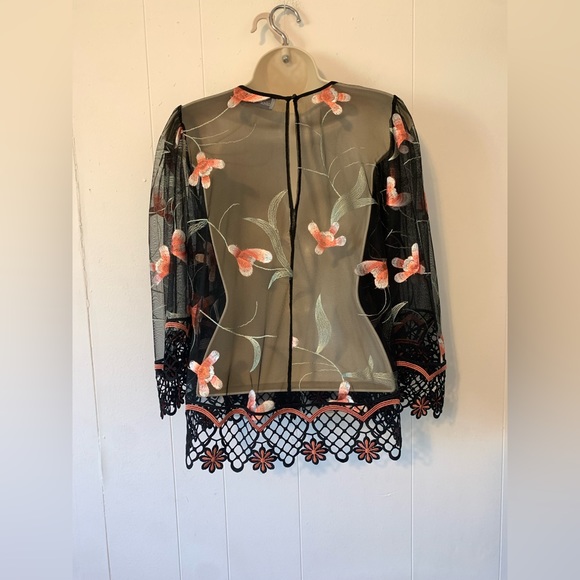 NWT Alice MCCALL ImA Believer Blouse Sheer With embroidery, BELL SLEEVES SIZE 4 - Picture 9 of 15